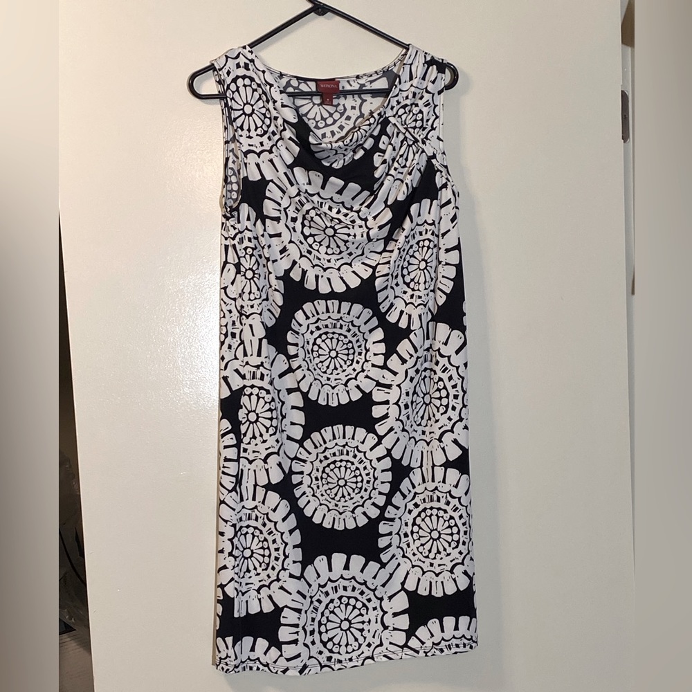 Black and white dress — add belt.  Flex size